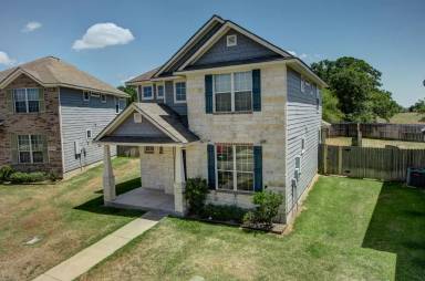 Main picture of 4119 McFarland Dr