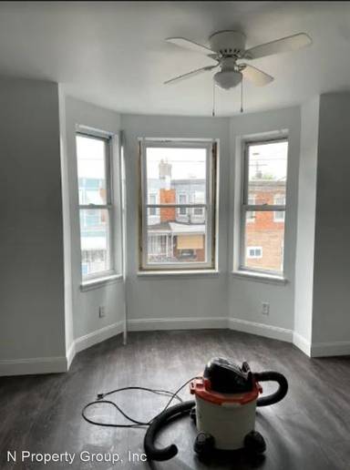 Main picture of 1901 E Venango St