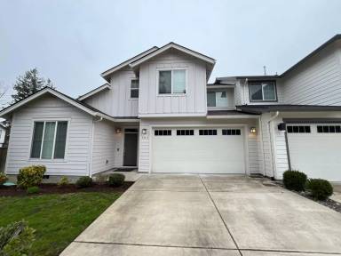 Main picture of 15675 NE Clackamas Ct