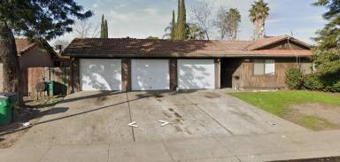 Main picture of 9205 West Ln