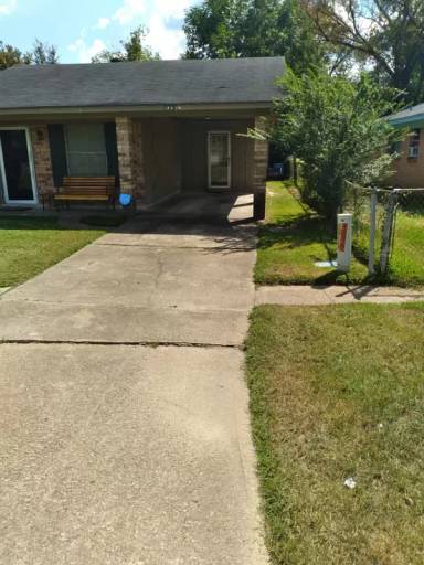 Main picture of 2006 Standifer Ave