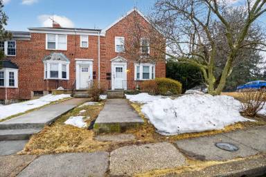 Main picture of 6133 Parkway Dr