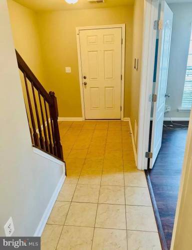 Main picture of 1700 Walcott Ln