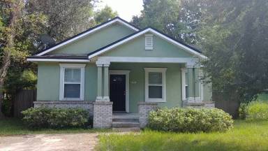 Main picture of 3502 Dillon St