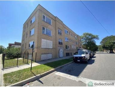 Main picture of 1147 E 72nd St
