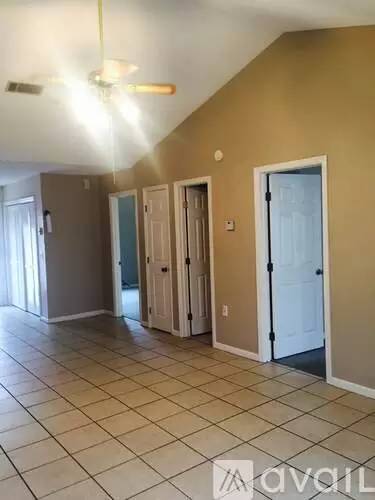 Main picture of 140 Lanier Dr