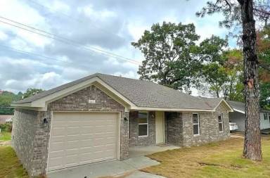 Main picture of 608 Libby Ln