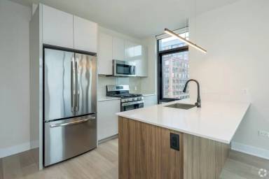 Main picture of 1137 W Tilden St
