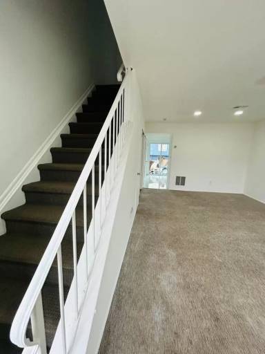 Main picture of 87 Creek Rd