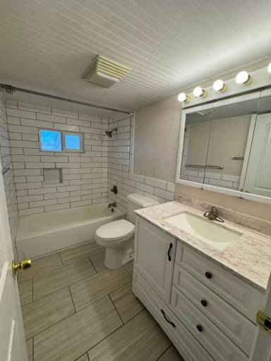 Main picture of 5543 Balsam Dr