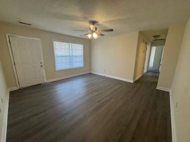 Main picture of 309 Creekwood Ave