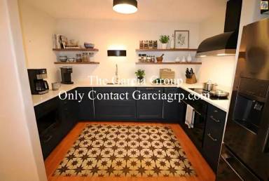 Main picture of 2393 SW Park Pl