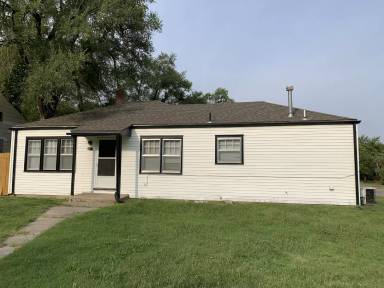 Main picture of 645 N Battin St