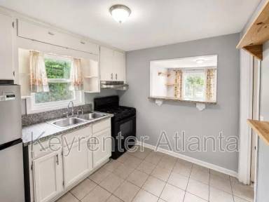 Main picture of 1155 United Ave SE