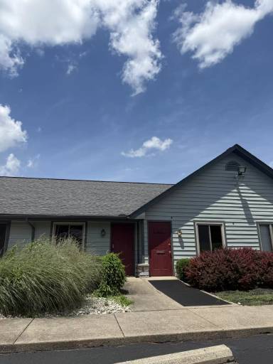 Main picture of 1056 N University Blvd