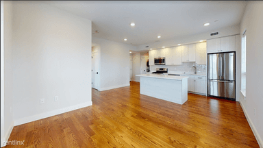 Main picture of 31 North Beacon St