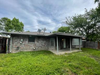 Main picture of 821 Loganwood Dr