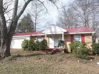 Main picture of 1202 Circle Dr