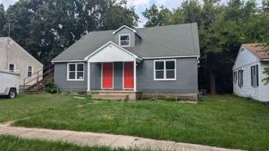 Main picture of 520 S Barrett Ave