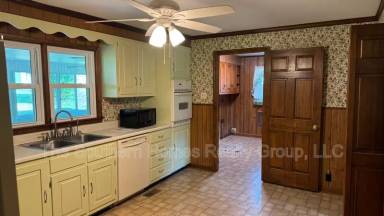 Main picture of 220 Wilkins Ave