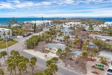 Main picture of 2825 N Beach Rd
