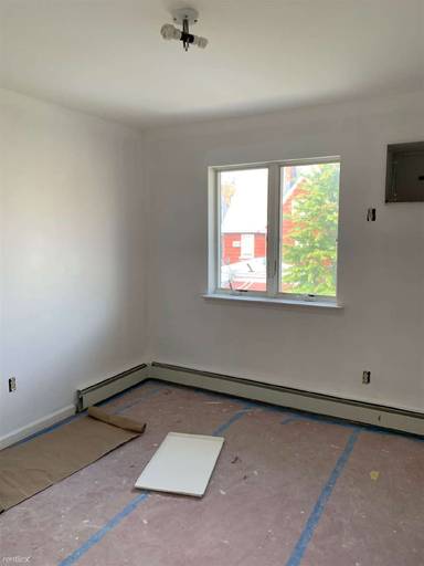 Main picture of 8742 Bay 16th St
