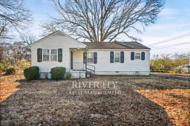 Main picture of 2019 Driftwood Ave