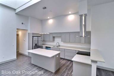 Main picture of 824 9th St