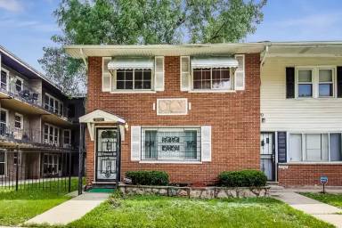 Main picture of 12107 S Indiana Ave