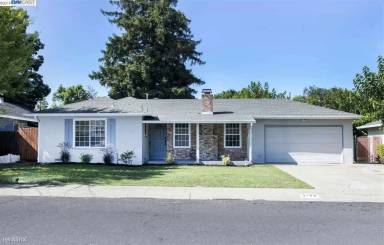 Main picture of 2137 Dena Dr