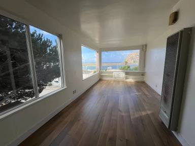 Main picture of 964 Pelican Pl