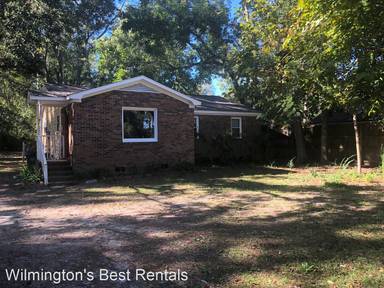 Main picture of 4120 Cedar Ave