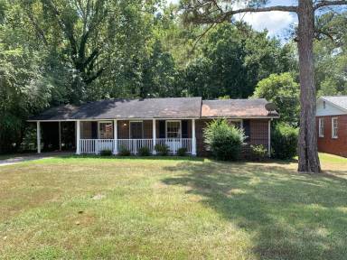 Main picture of 147 Oldenburg Dr