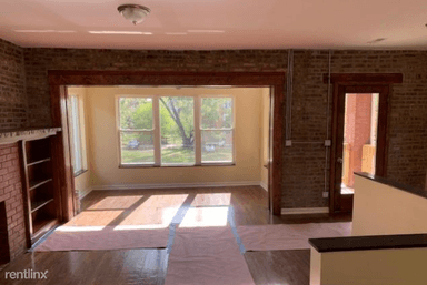 Main picture of 1506 E 69th St