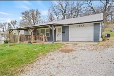 Main picture of 1523 Randolph St