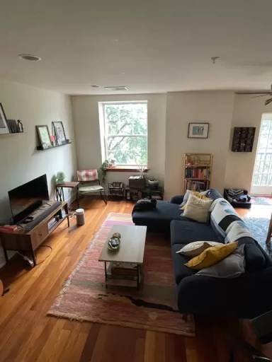 Main picture of 3426 Conrad St