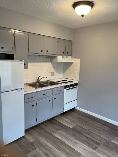 Main picture of 1737 Richard Dr