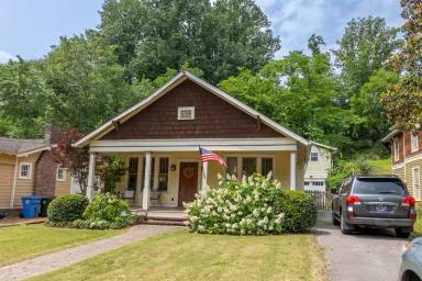 Main picture of 1122 Dartmouth St