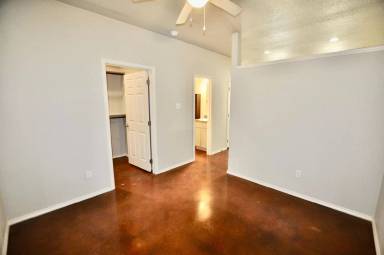 Main picture of 217 Price Ln
