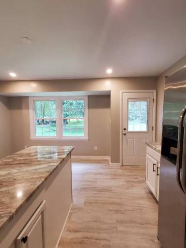 Main picture of 6480 Warren C Eller Dr