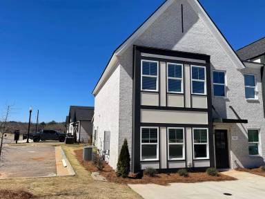 Main picture of 500 Waterpoint Way