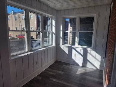 Main picture of 9 W 29th St