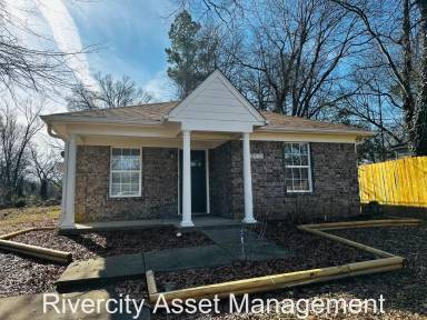 Main picture of 2733 Nelson Ave