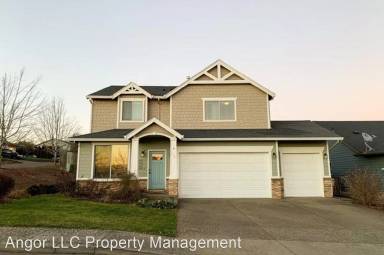 Main picture of 502 NE Evergreen Ave