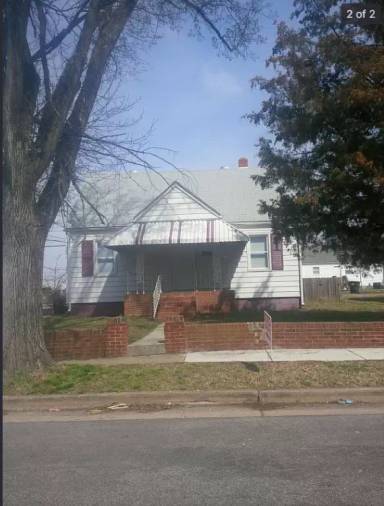 Main picture of 1000 E 16th St