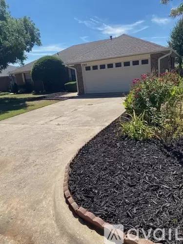 Main picture of 2305 Jean Rd