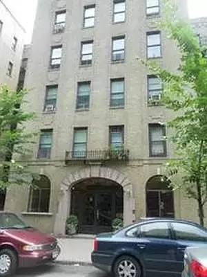 Main picture of 225 Bennett Avenue Apartments