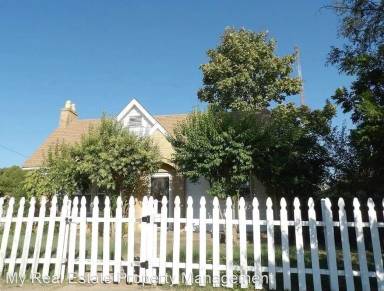 Main picture of 2701 Stuart Dr