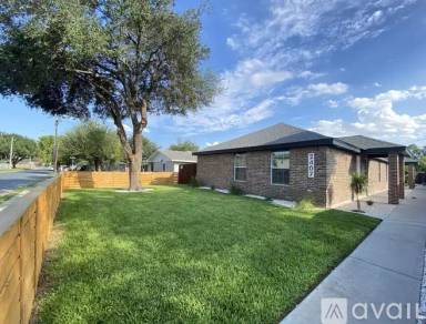 Main picture of 2407 Ivy Ave
