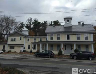 Main picture of 123 South St